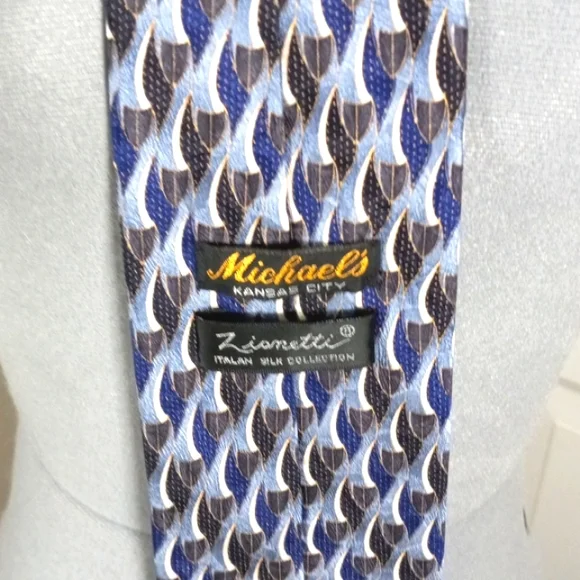 Zionetti Italian Silk Collection - Picture 1 of 6